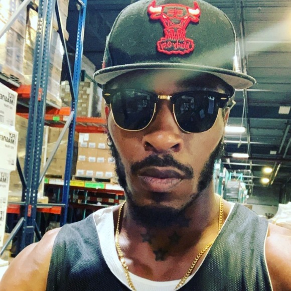 Meet your Posher, Renaldo - Picture 1 of 1